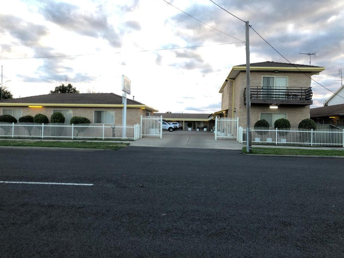 Angel'S Rest Motel Moree Exterior photo