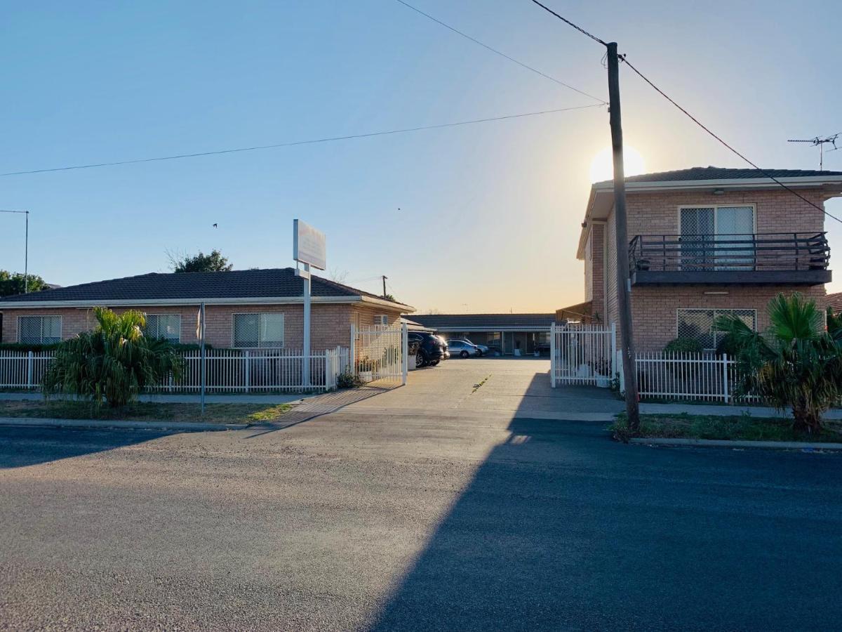 Angel'S Rest Motel Moree Exterior photo